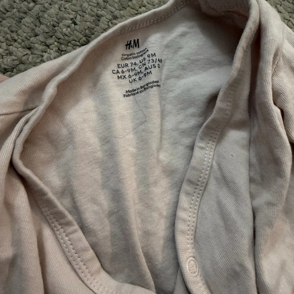 Lot of 3 baby onezee Sz 9 months Carter’s H&M